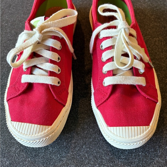 Perfect for the holidays! Comfy and cute. Great quality and not cheap. - Picture 2 of 7